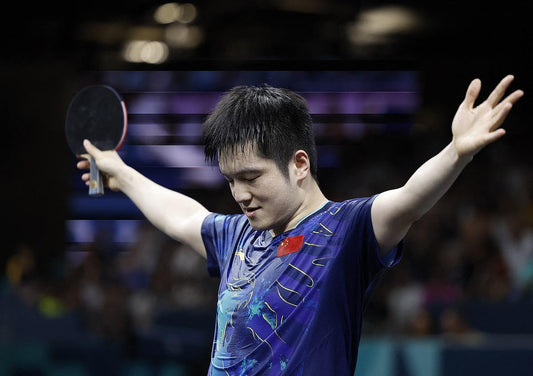 Fan Zhendong Equipment Setup 2026: Blade, Rubbers & Full Breakdown